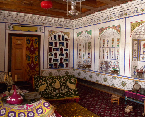 Le décor intérieur est d'une somptuosité impressionnante.