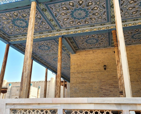 Isfandiyar-khan envoie son Premier ministre à Moscou pour consulter de grands architectes qui devront construire son palais.