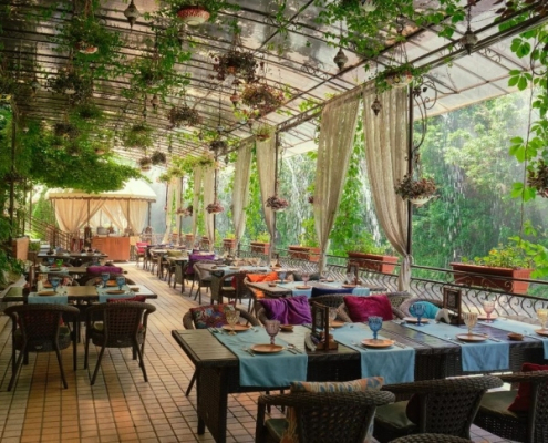 Restaurant Khan- Chapan au bord du canal assure quiétude et douceur